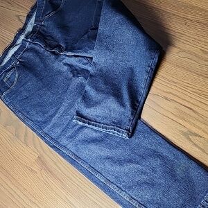 Wrangler Men's Relaxed Fit Dark Blue Jeans